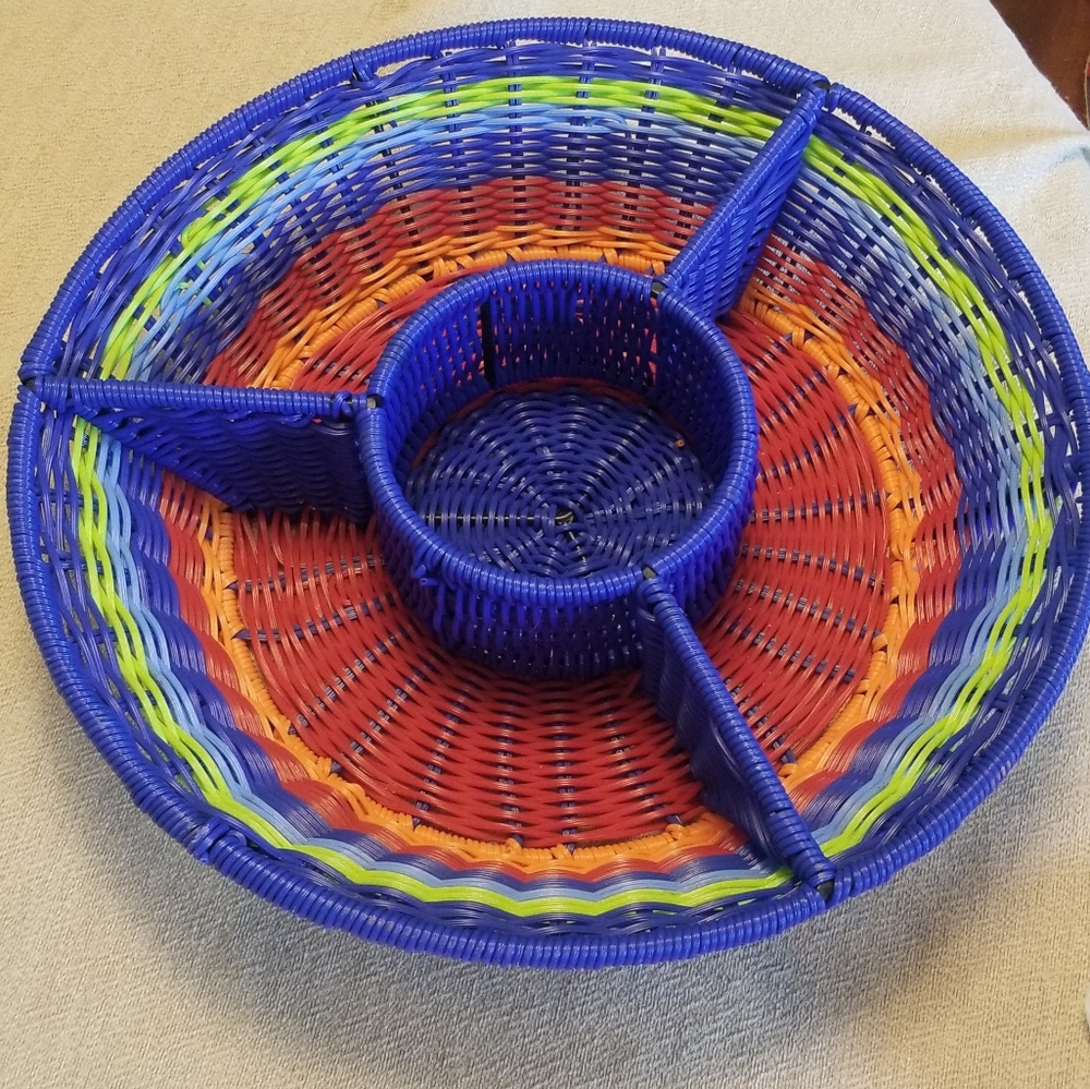 Multi colored weaved basket tray craft bowl serving chip n dip woven 14" x 3"